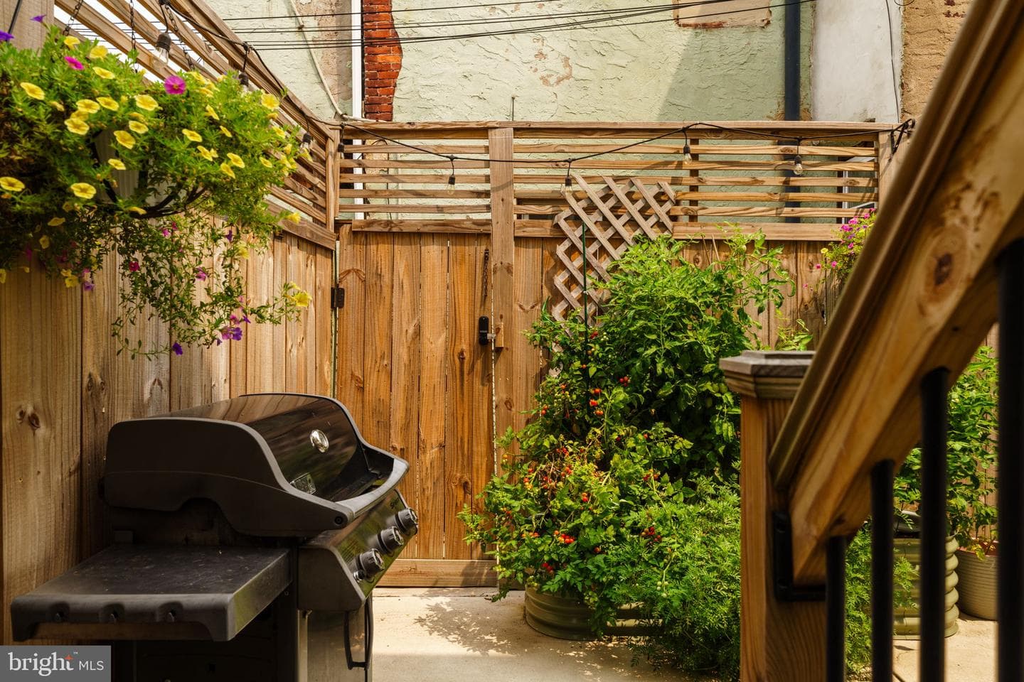 2521 Brown Street photo 33