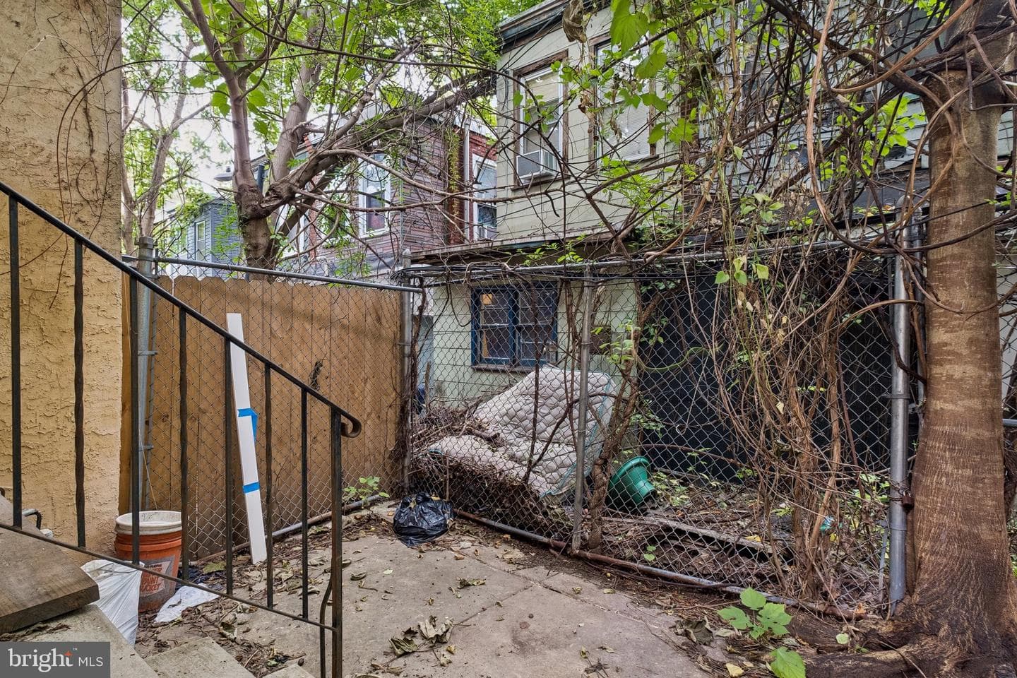1337 S May Street photo 7