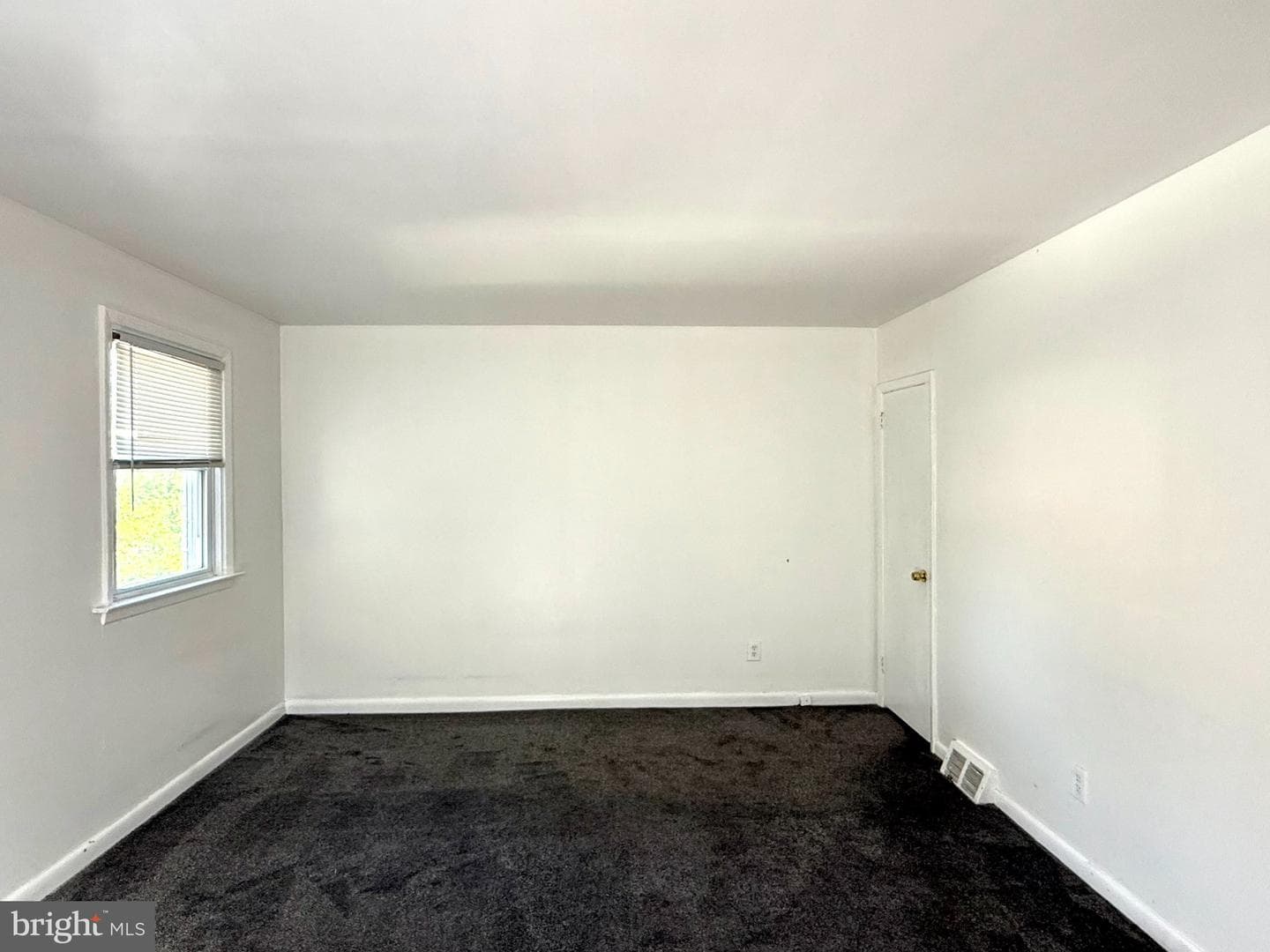 1413 Southampton Road photo 16