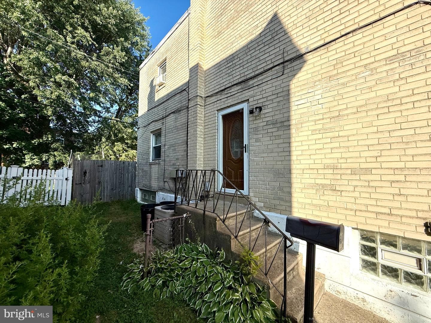 1413 Southampton Road photo 3