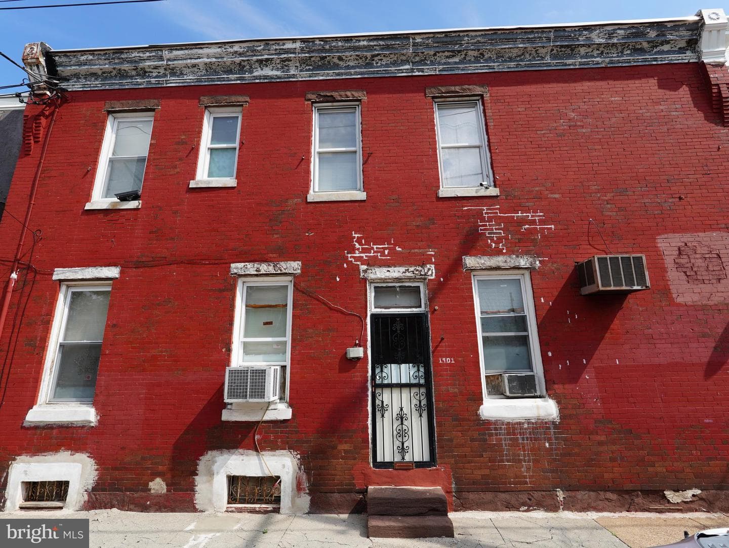 1901 E Monmouth Street photo 3