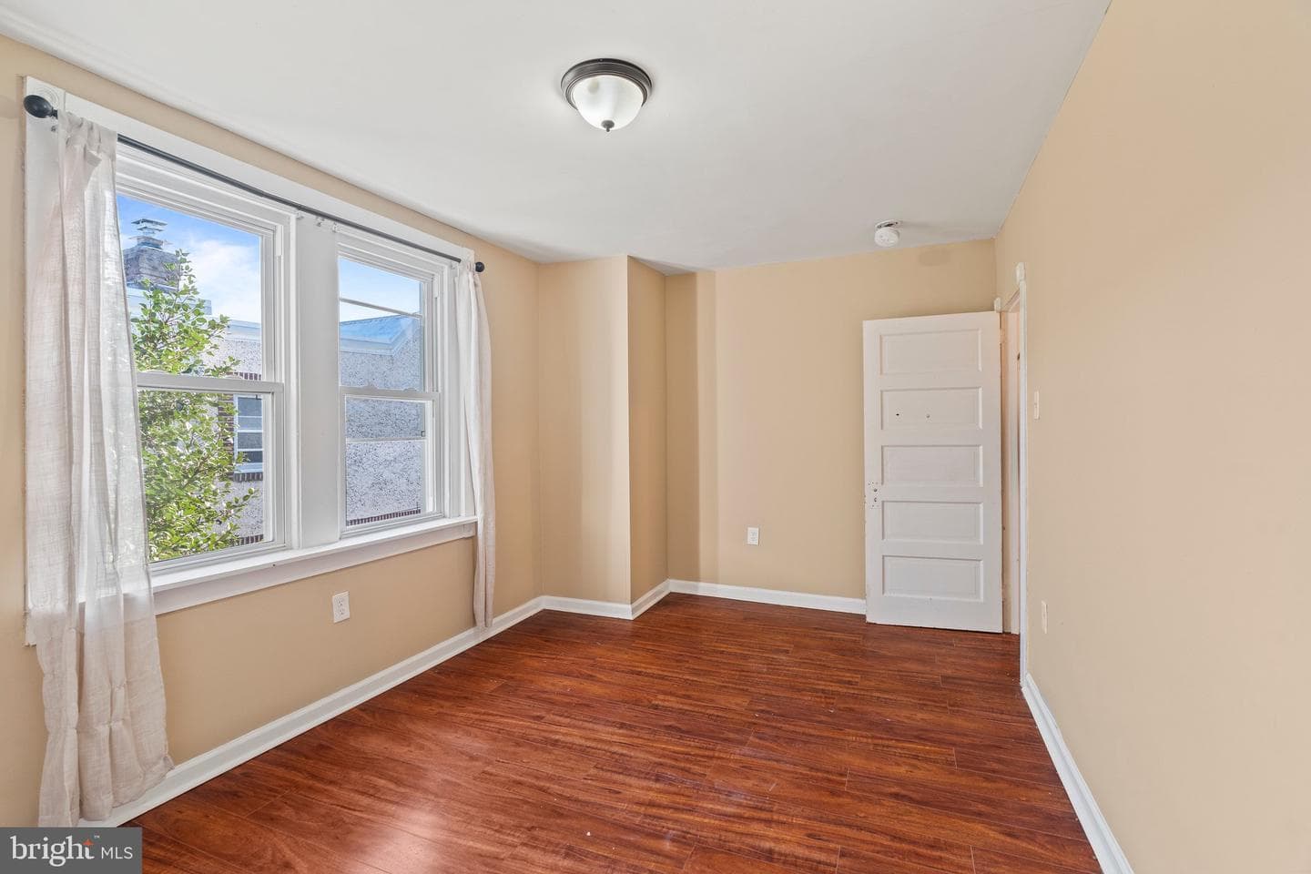 8218 Craig Street photo 17