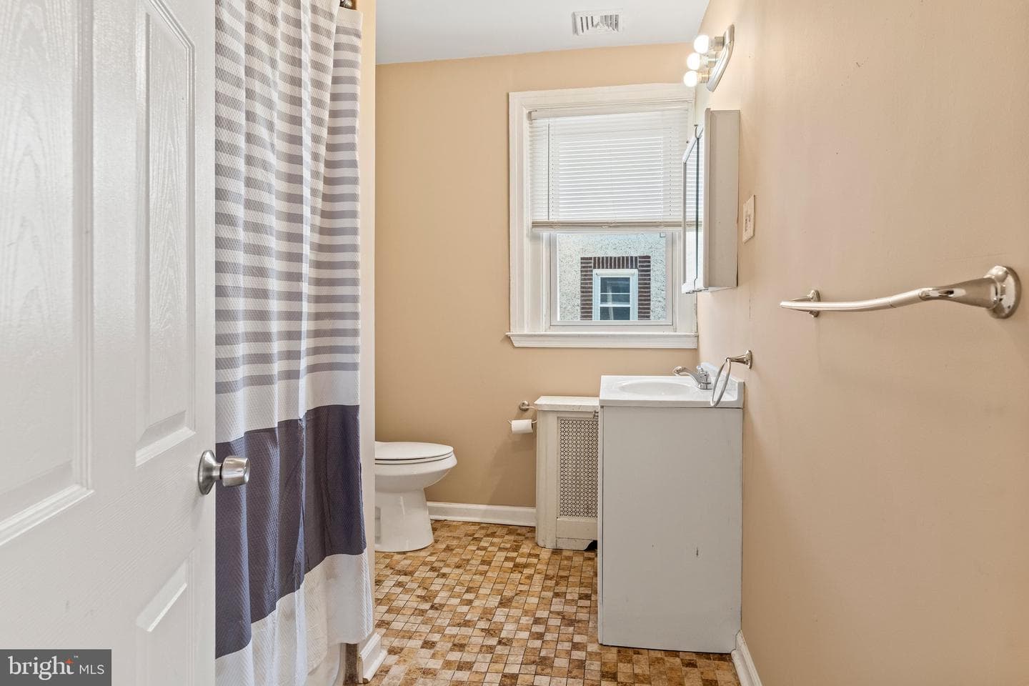 8218 Craig Street photo 23