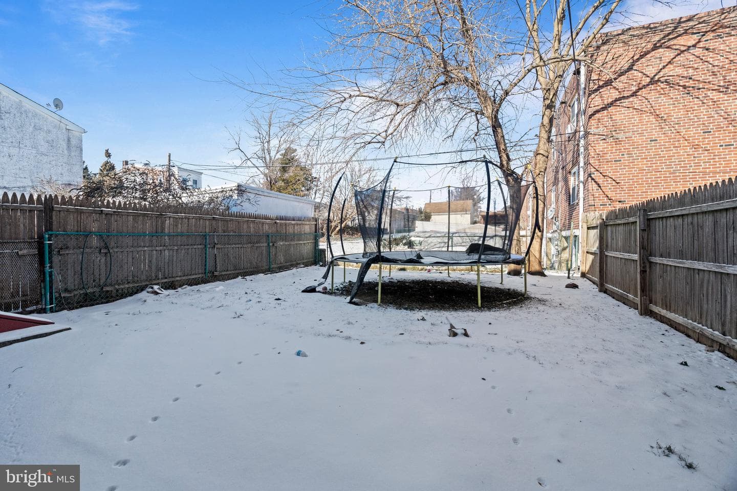 8218 Craig Street photo 36