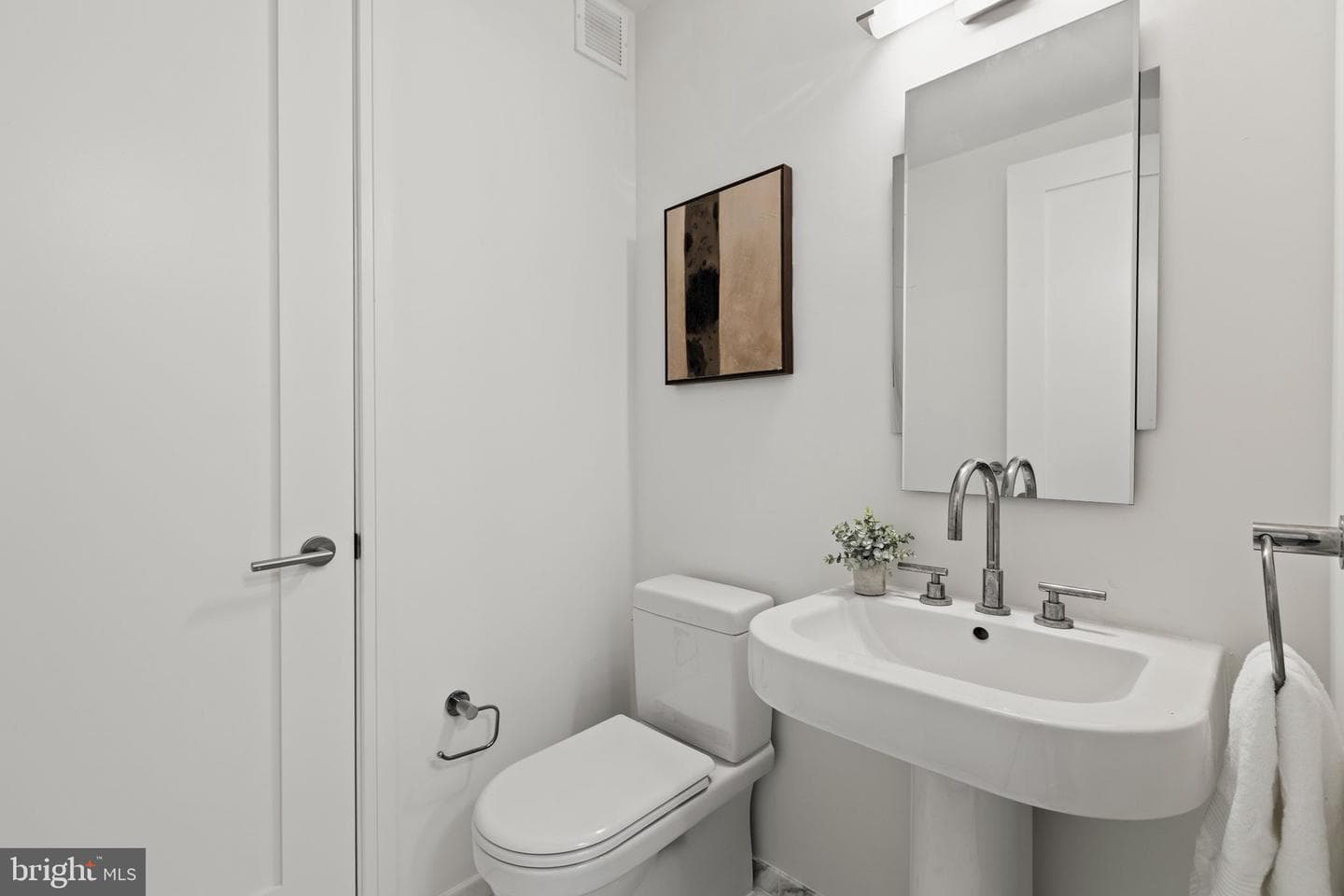 1414 S Penn Square #24c photo 23
