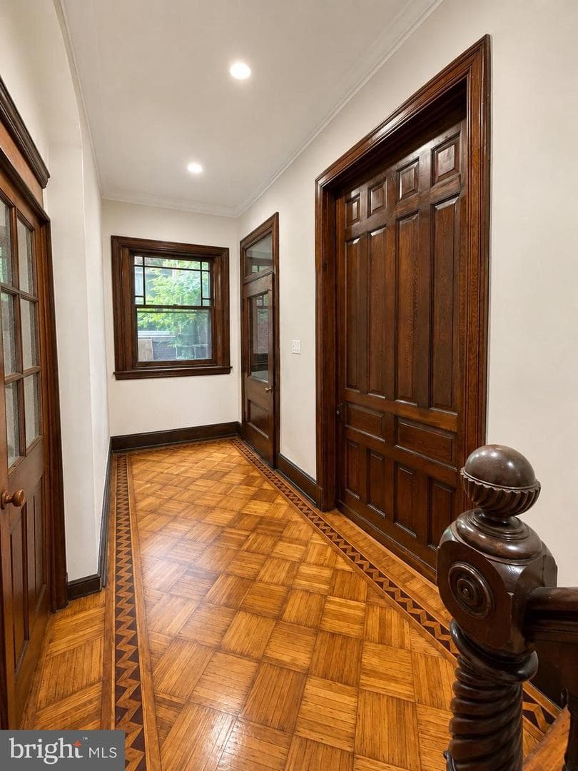 4510 Chester Avenue photo 4