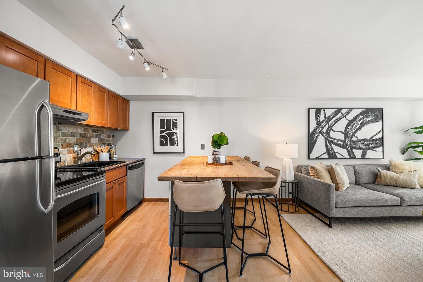 1420 Locust Street #35h photo 16