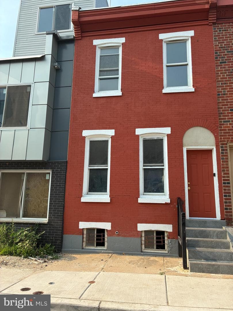 2335 Turner Street photo 2