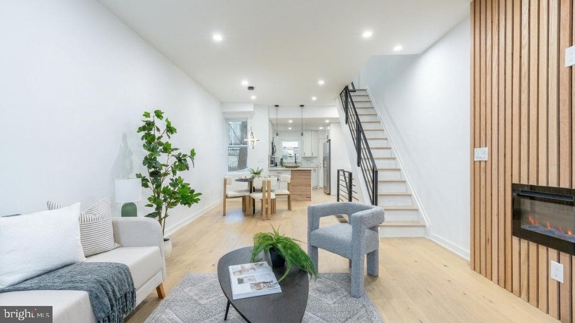 2074 Birch Street photo 5