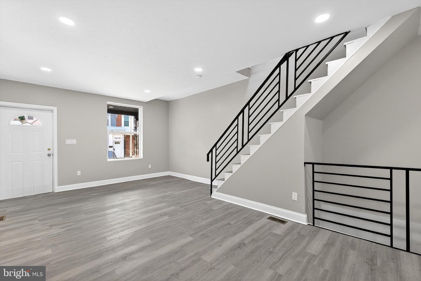 5443 Irving Street photo 10