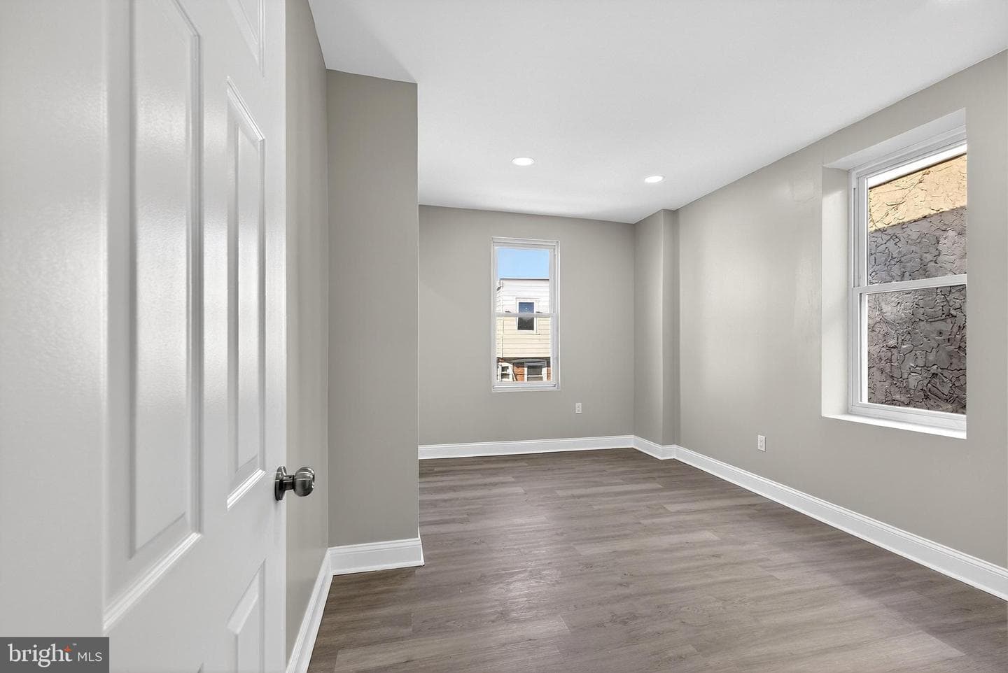 5443 Irving Street photo 30