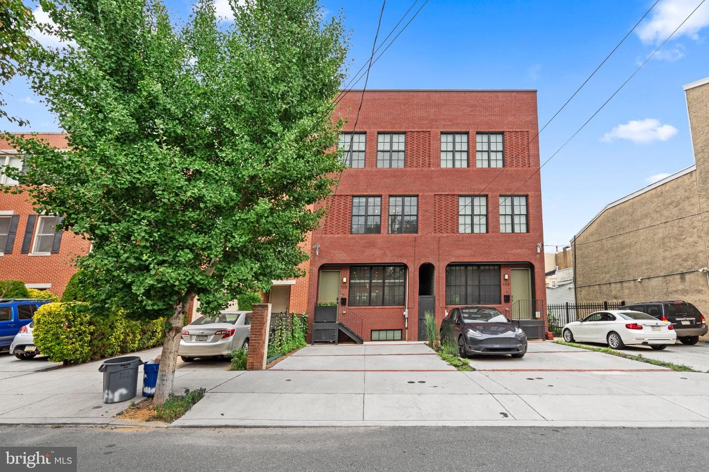 1115 E Palmer Street photo 3