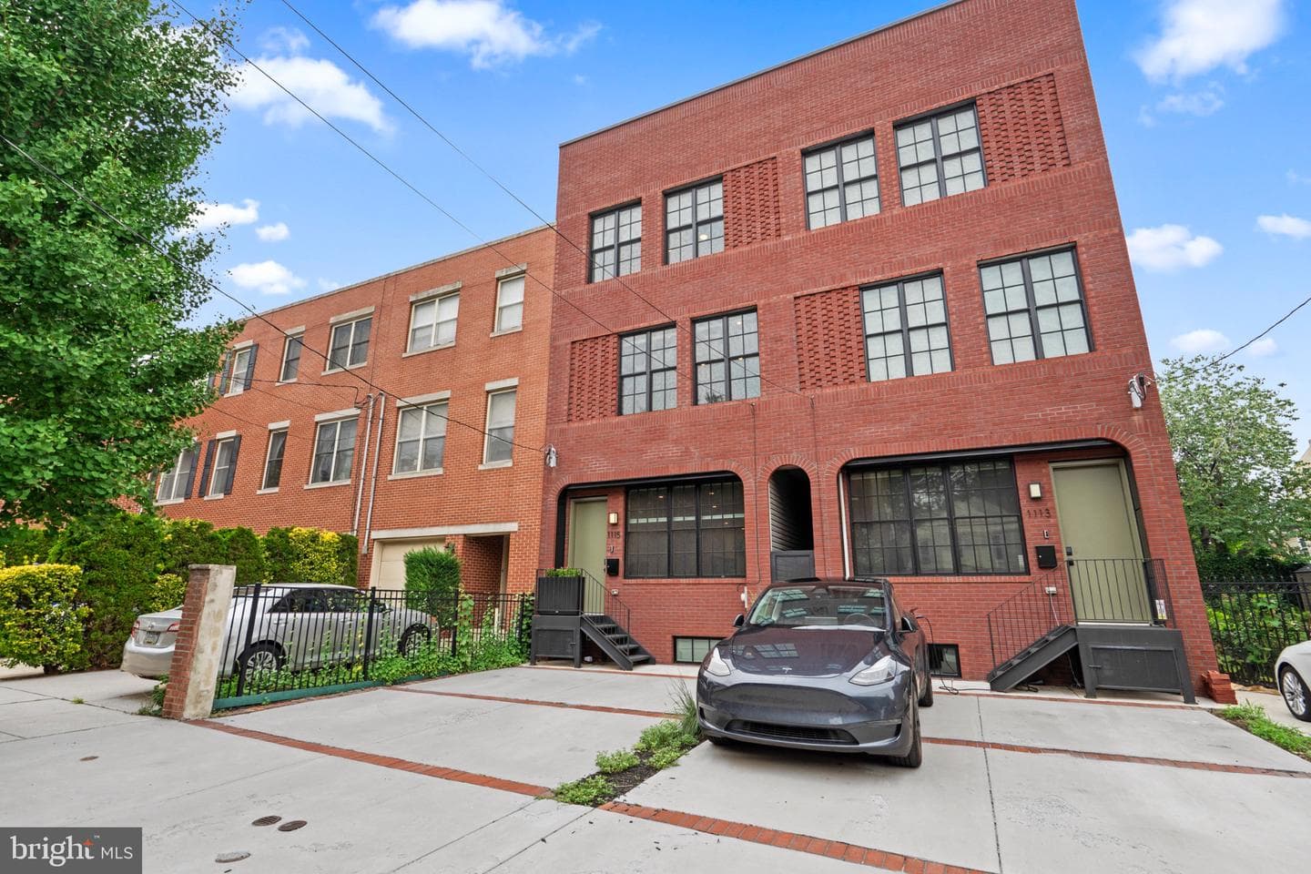 1115 E Palmer Street photo 4