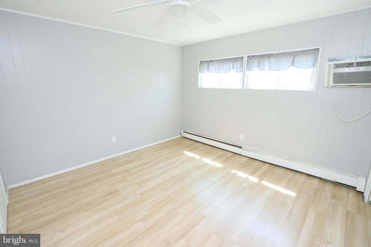 2846 Normandy Drive photo 16