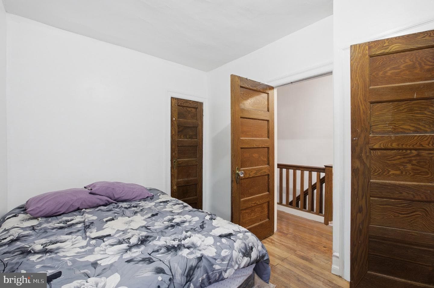 6023 Webster photo 16