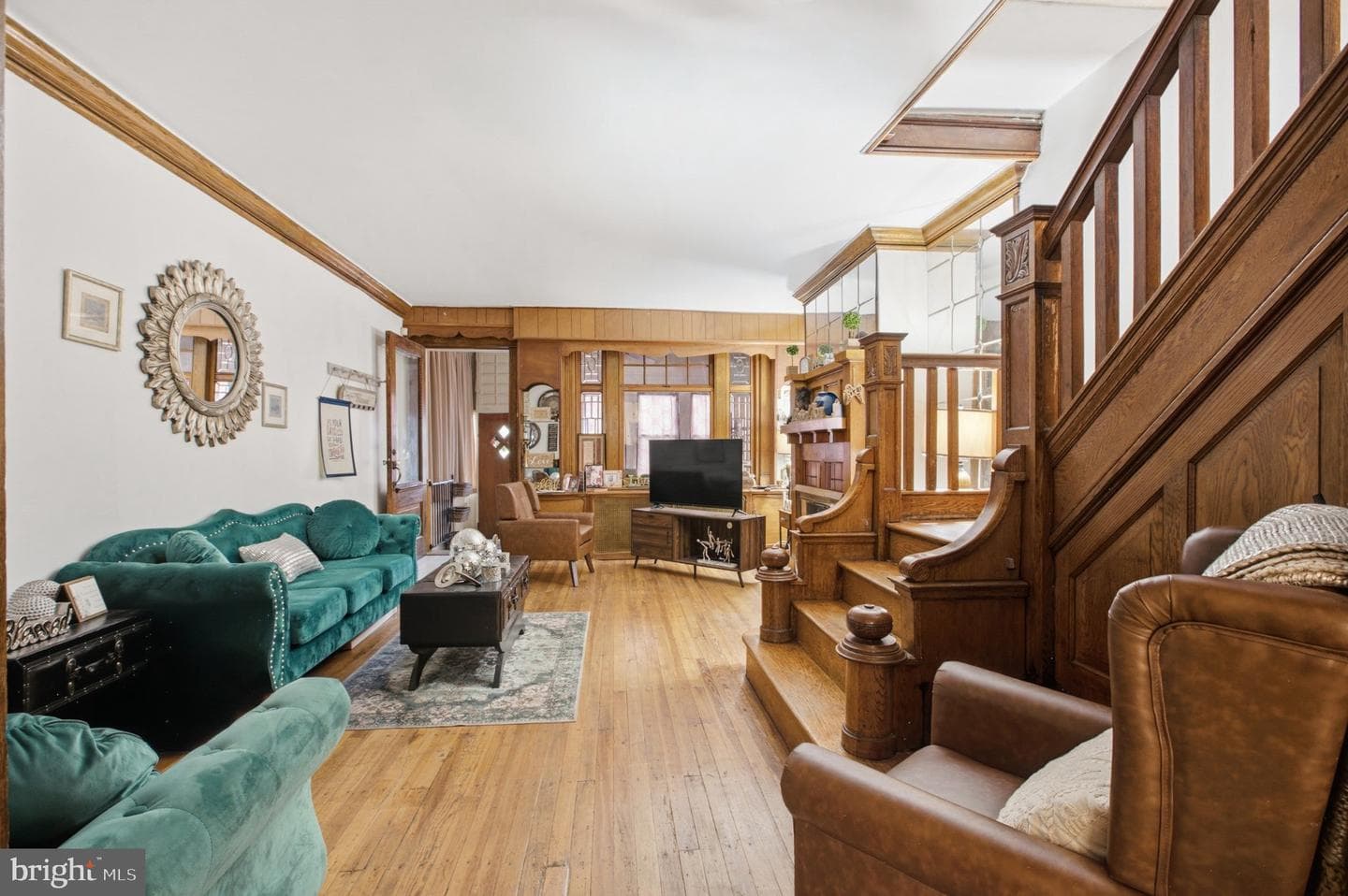 6023 Webster photo 8