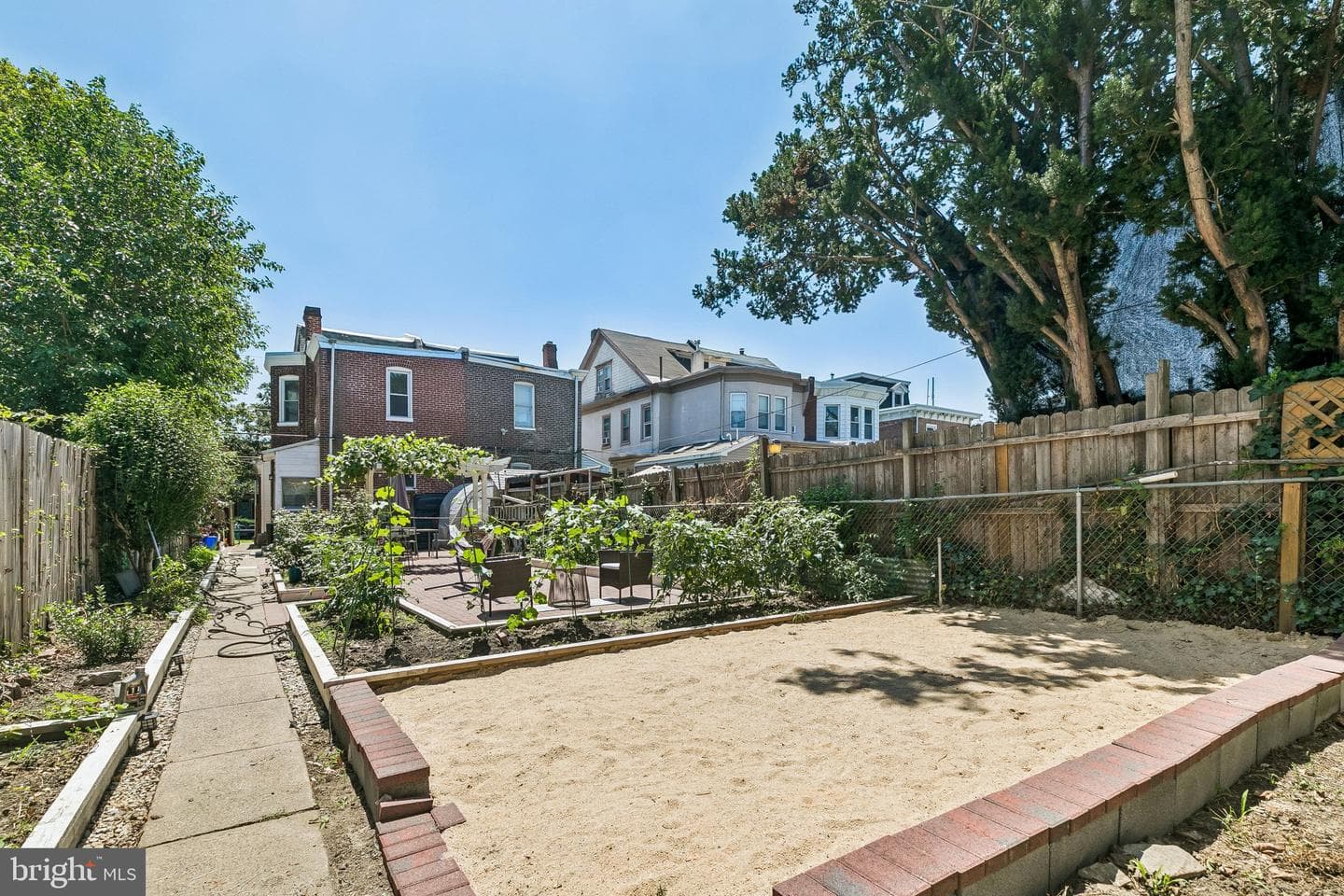7010 Hegerman Street photo 39