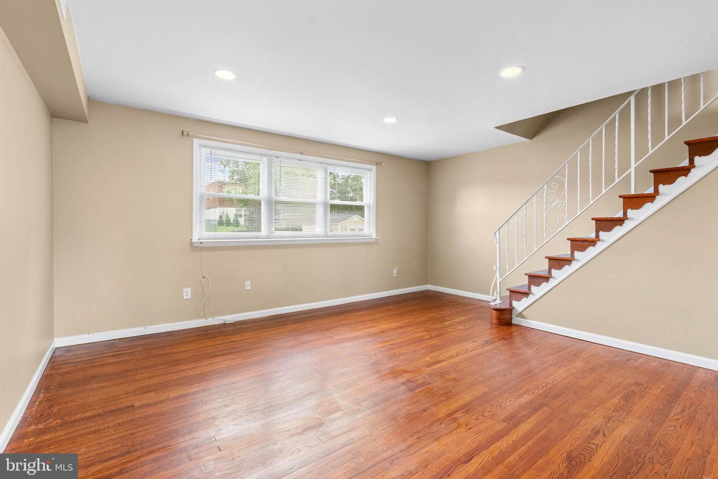 767 Livezey Lane photo 3