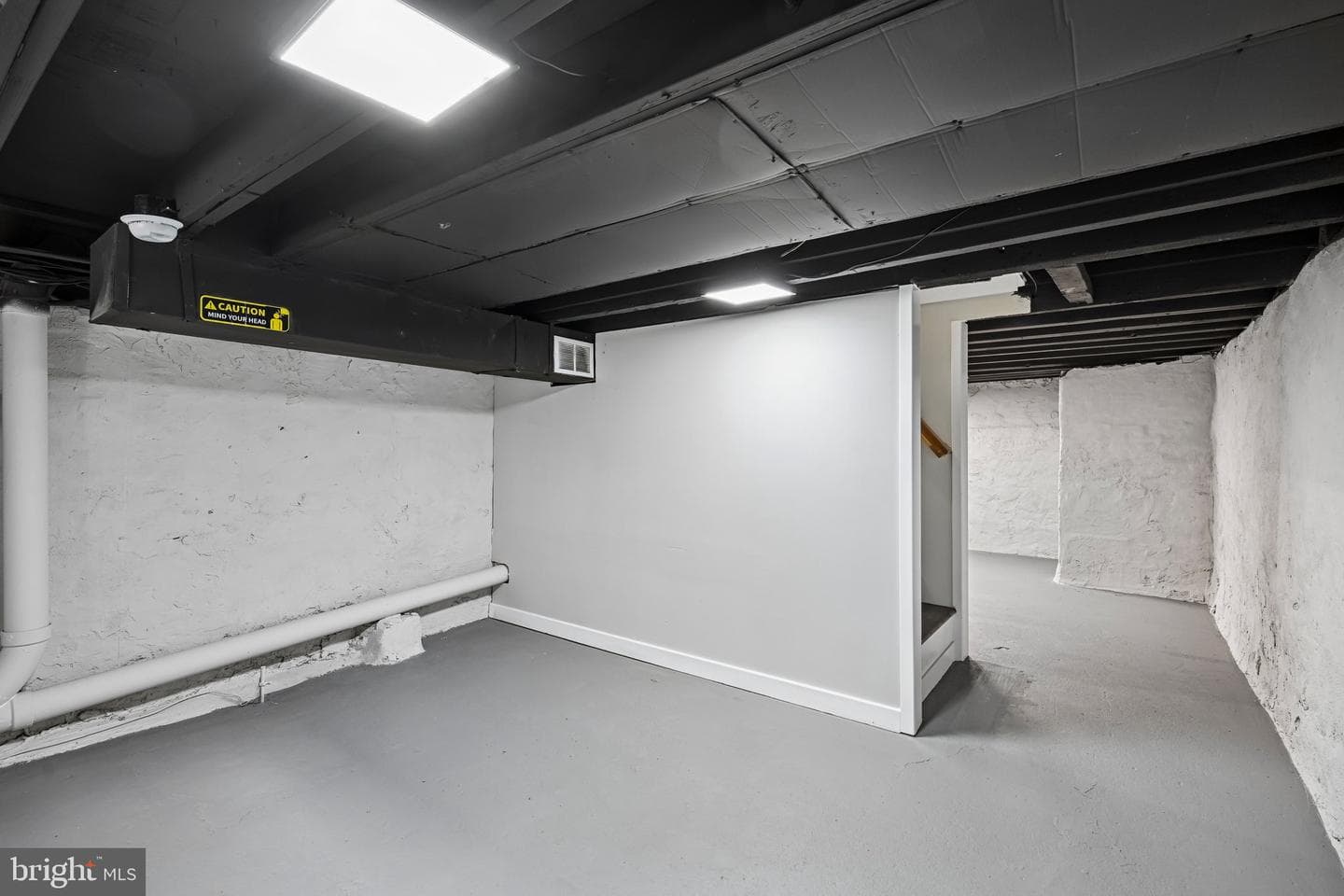 848 N Uber Street photo 22