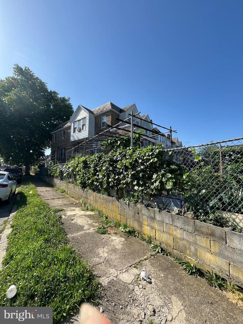 5135 F Street photo 13