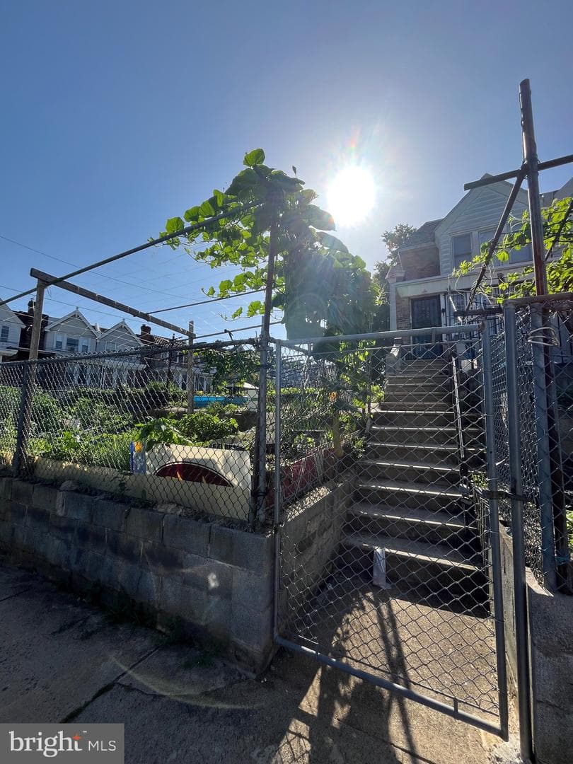 5135 F Street photo 15