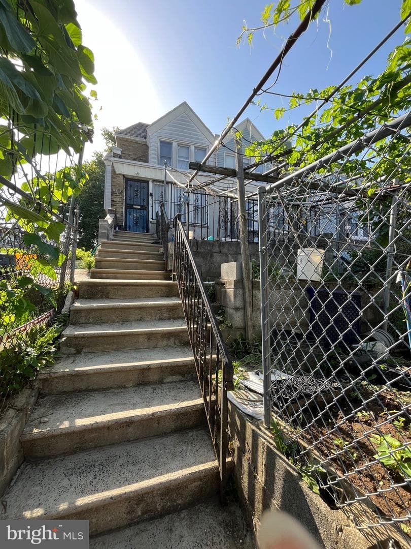 5135 F Street photo 16