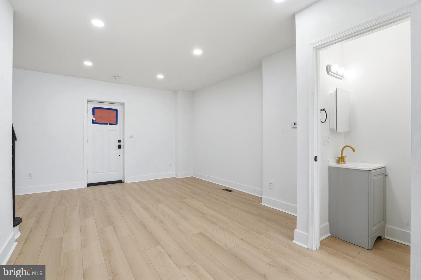 6621 N Uber Street photo 13