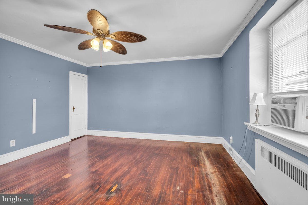 3240 Longshore Avenue photo 16