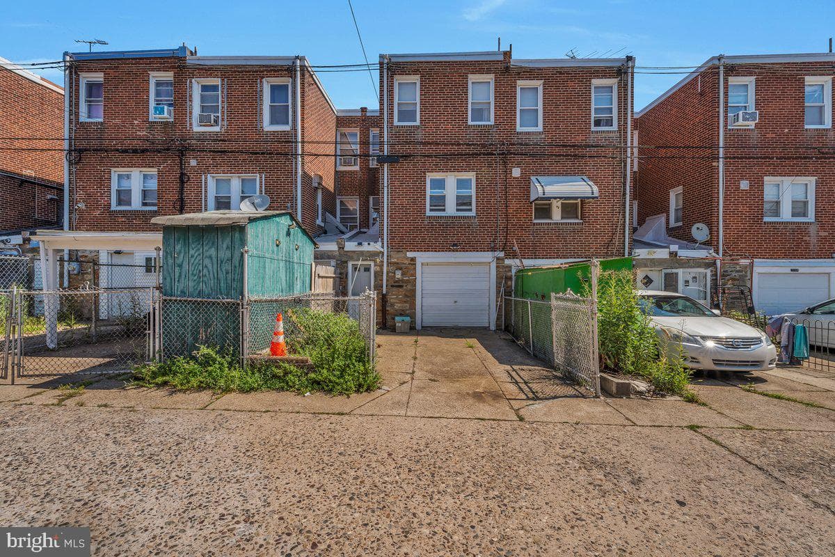 3240 Longshore Avenue photo 31