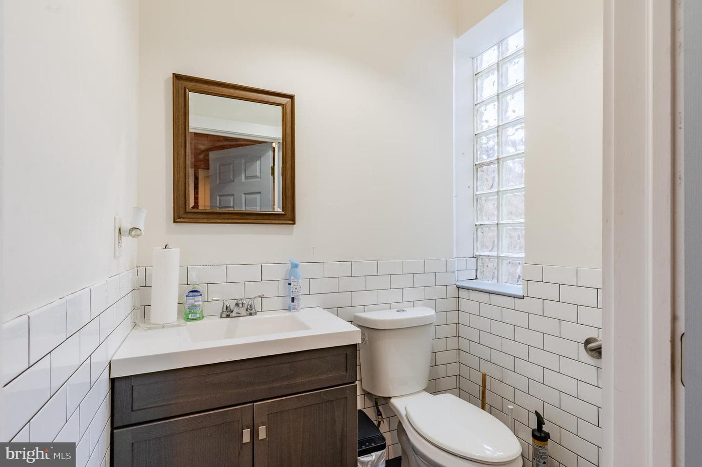 319 Bainbridge Street photo 14
