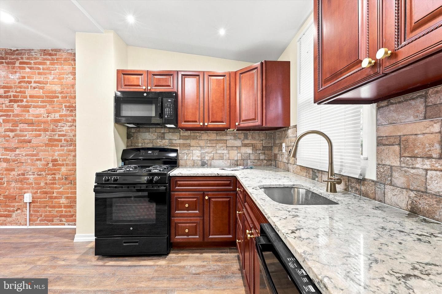 135 N Millick Street photo 3