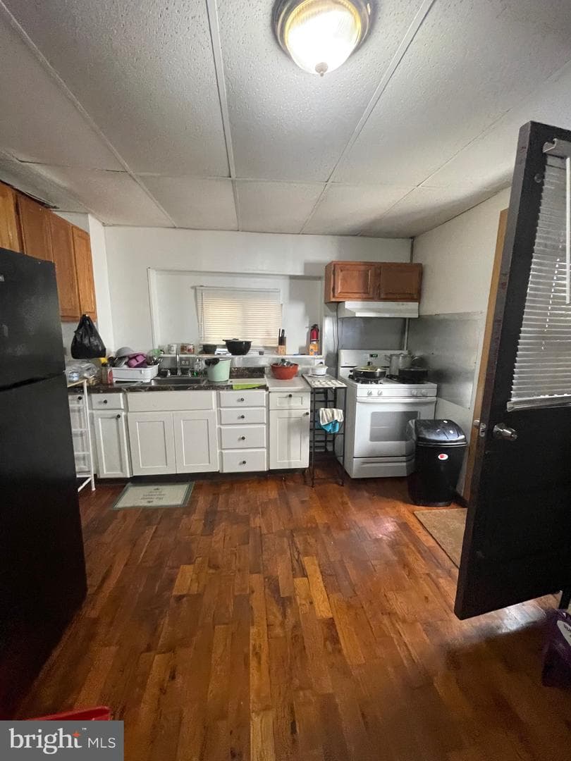 2235 S 6th Street, Philadelphia