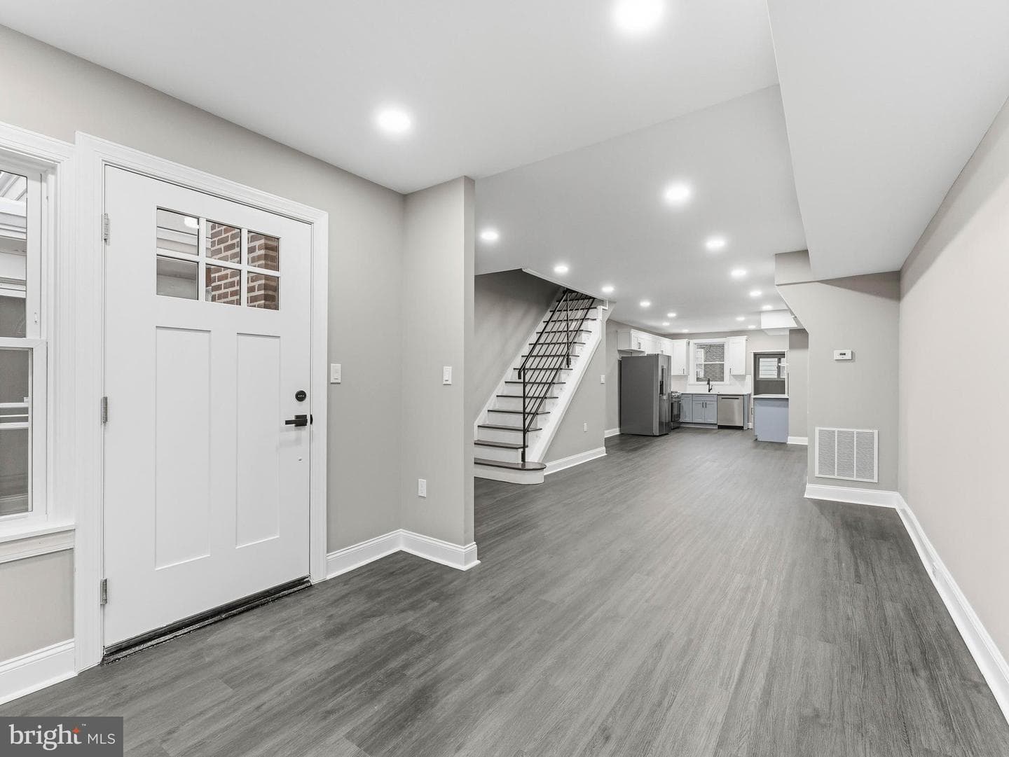 260 W Godfrey Avenue photo 3