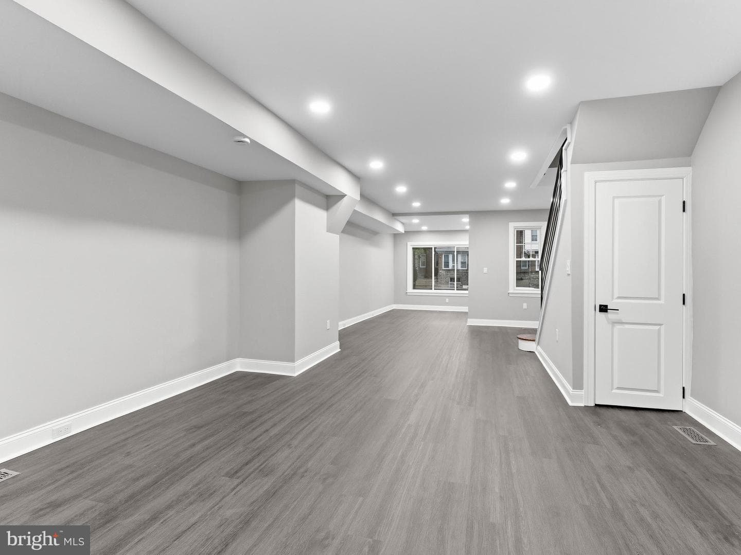 260 W Godfrey Avenue photo 4