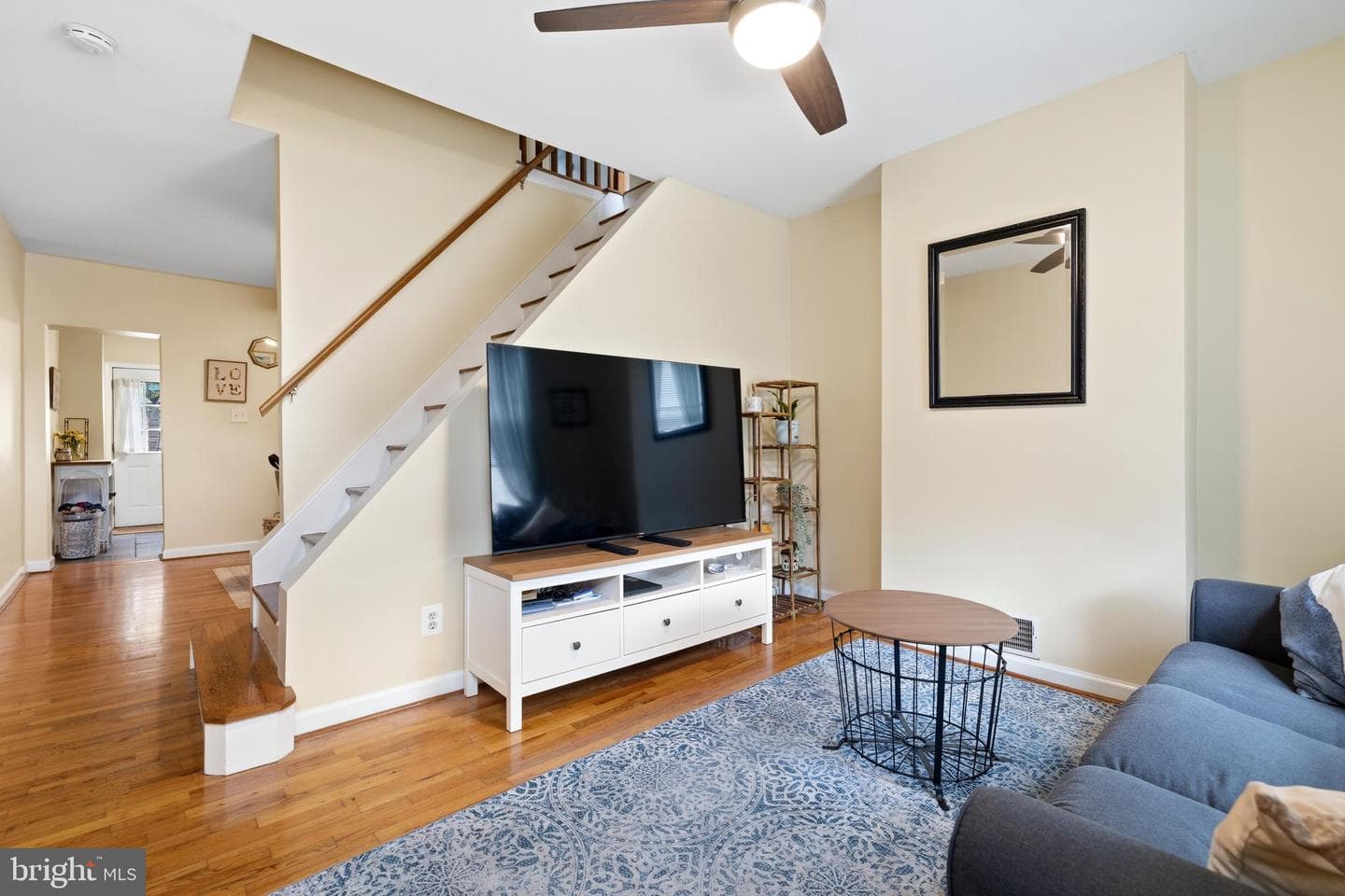 435 Shurs Lane photo 2