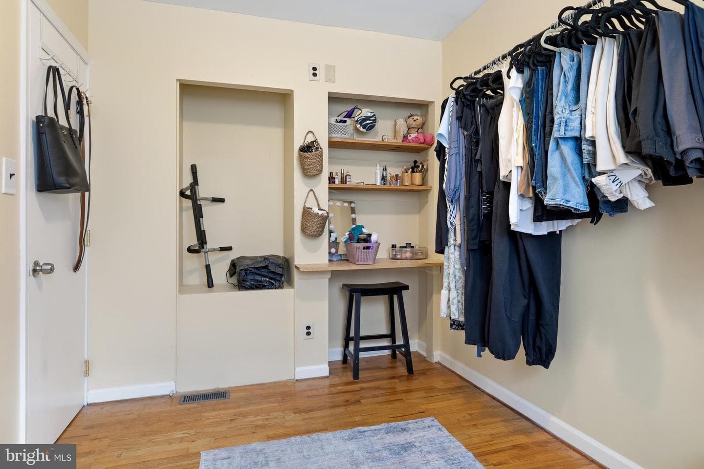 435 Shurs Lane photo 20
