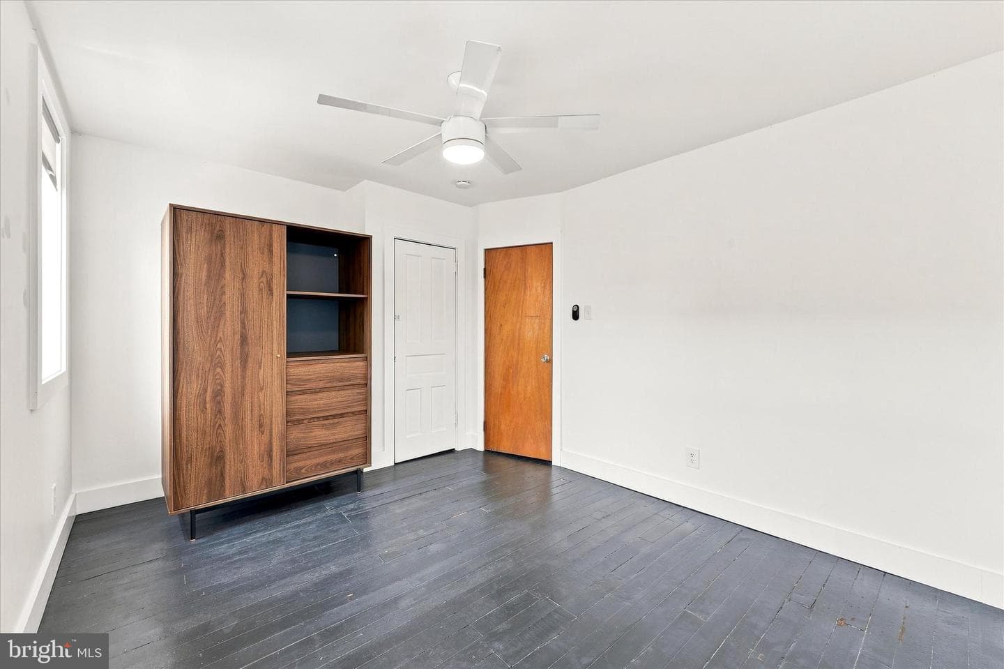 3150 Mercer Street photo 11