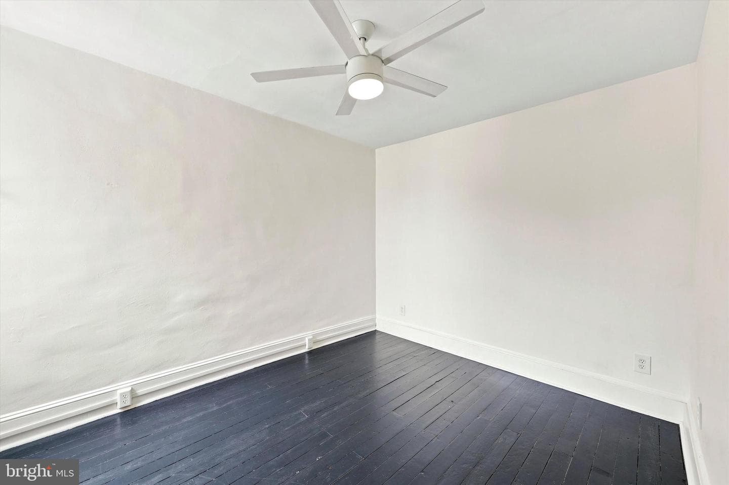 3150 Mercer Street photo 19