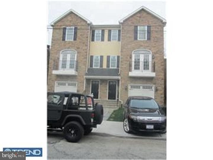 4163-4165 Cresson Street photo 1