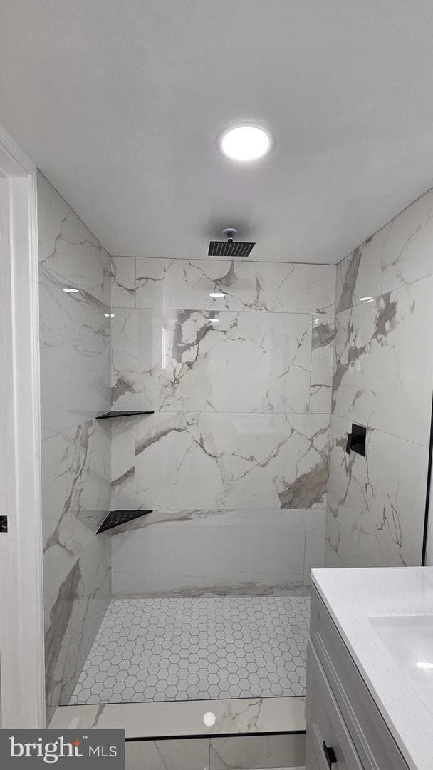116 E Cheltenham Avenue photo 34