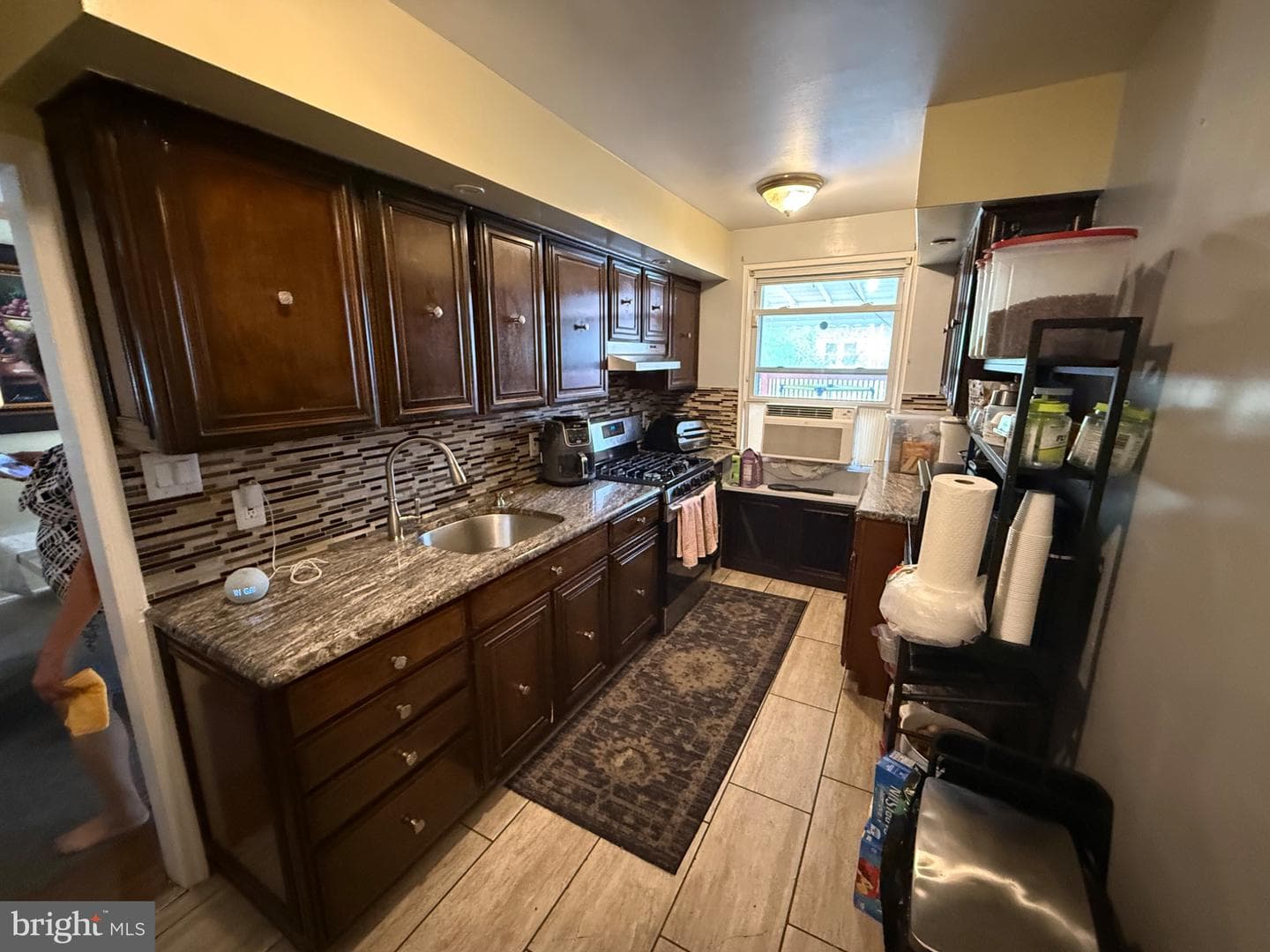 6338 Jackson Street photo 4