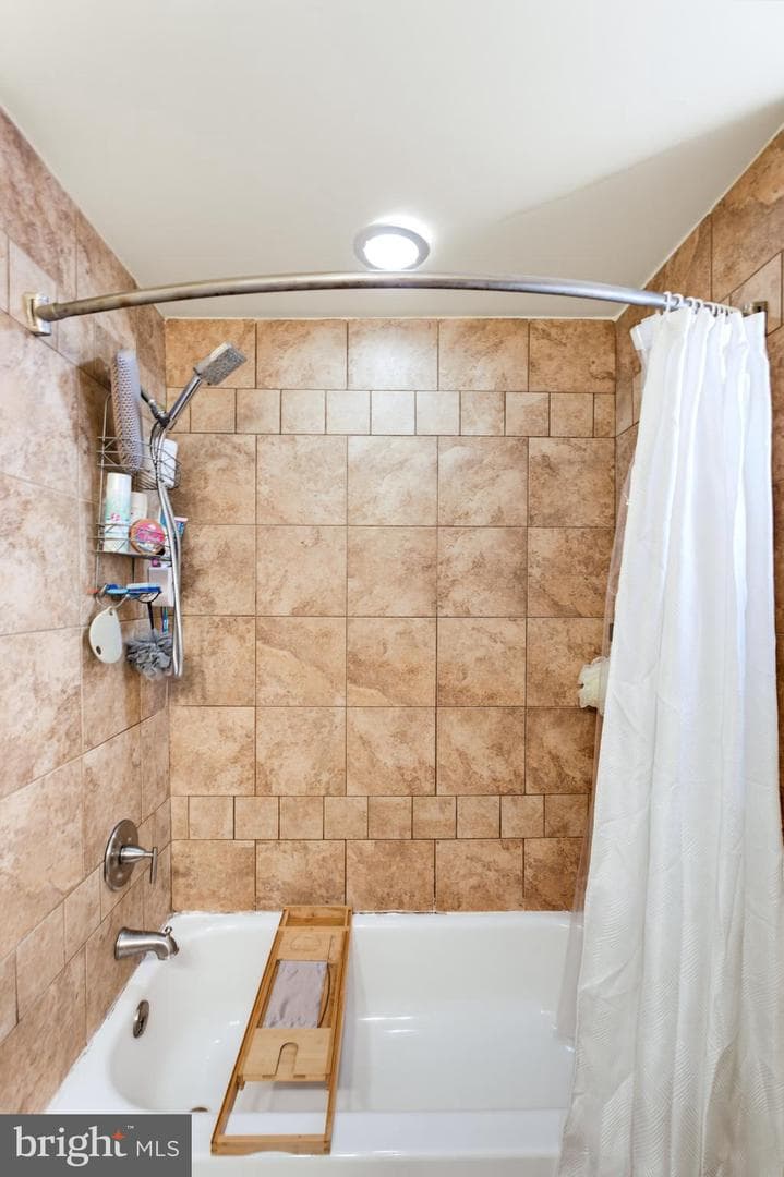 2409 S Clarion Street photo 13