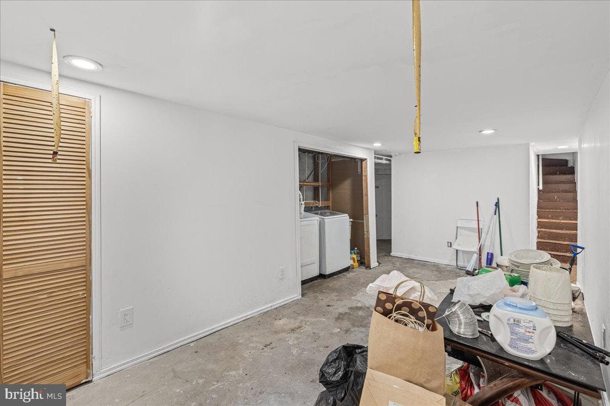 5628 N Marvine Street photo 26