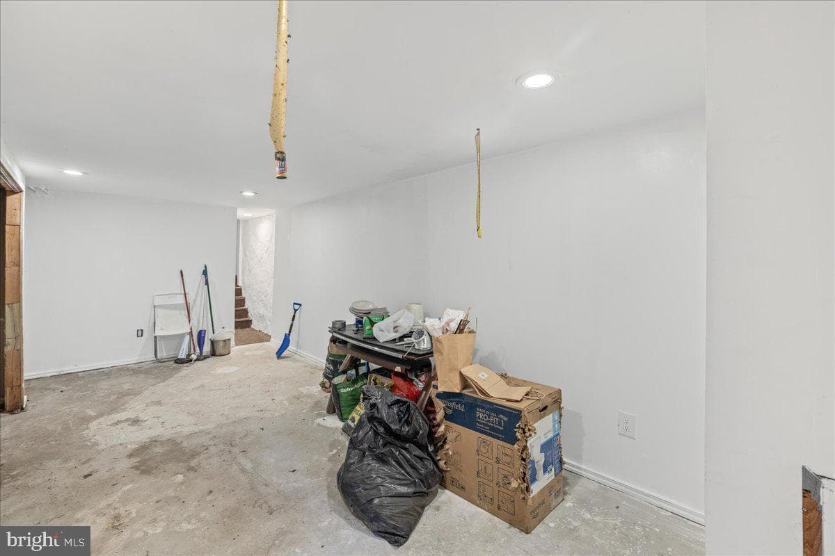 5628 N Marvine Street photo 27