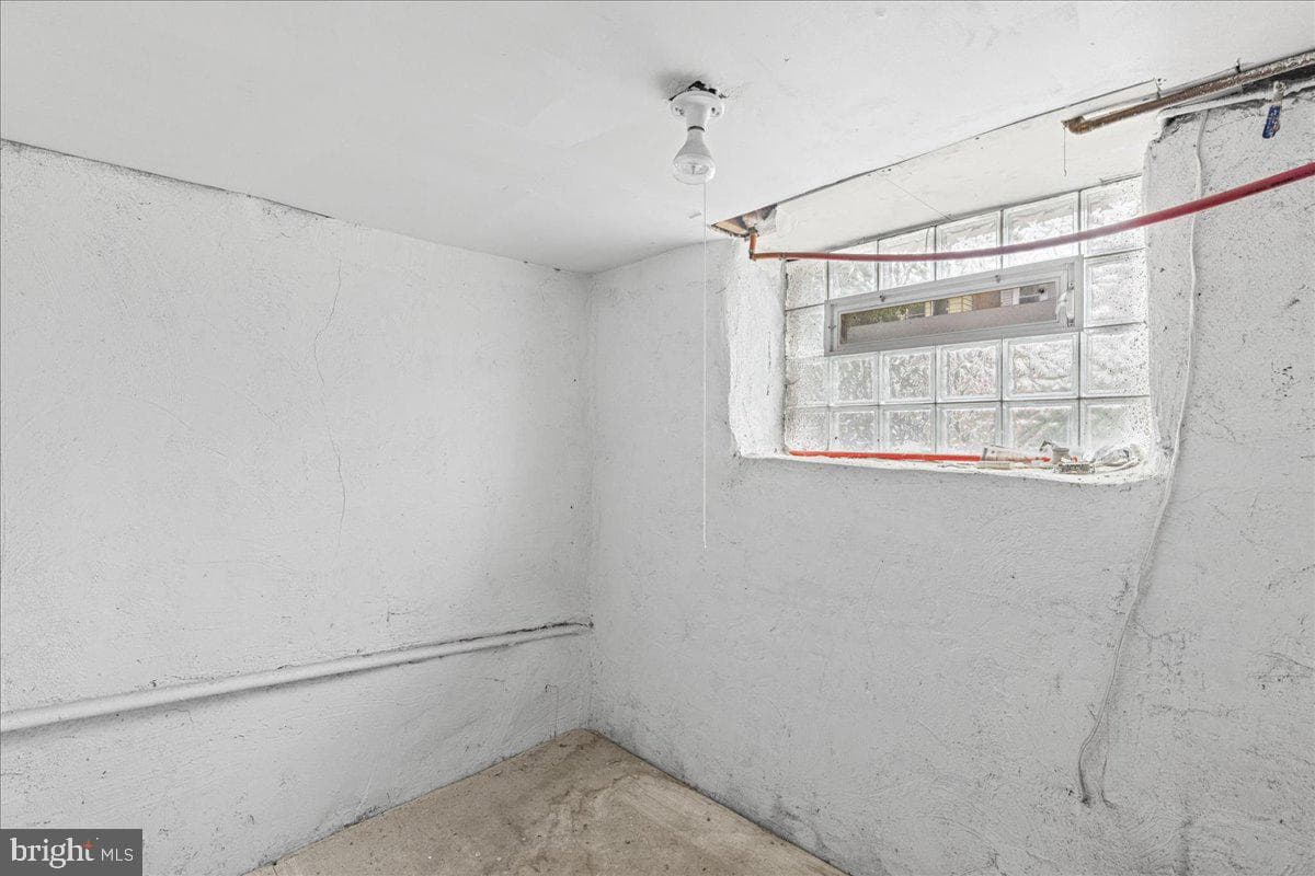 5628 N Marvine Street photo 28