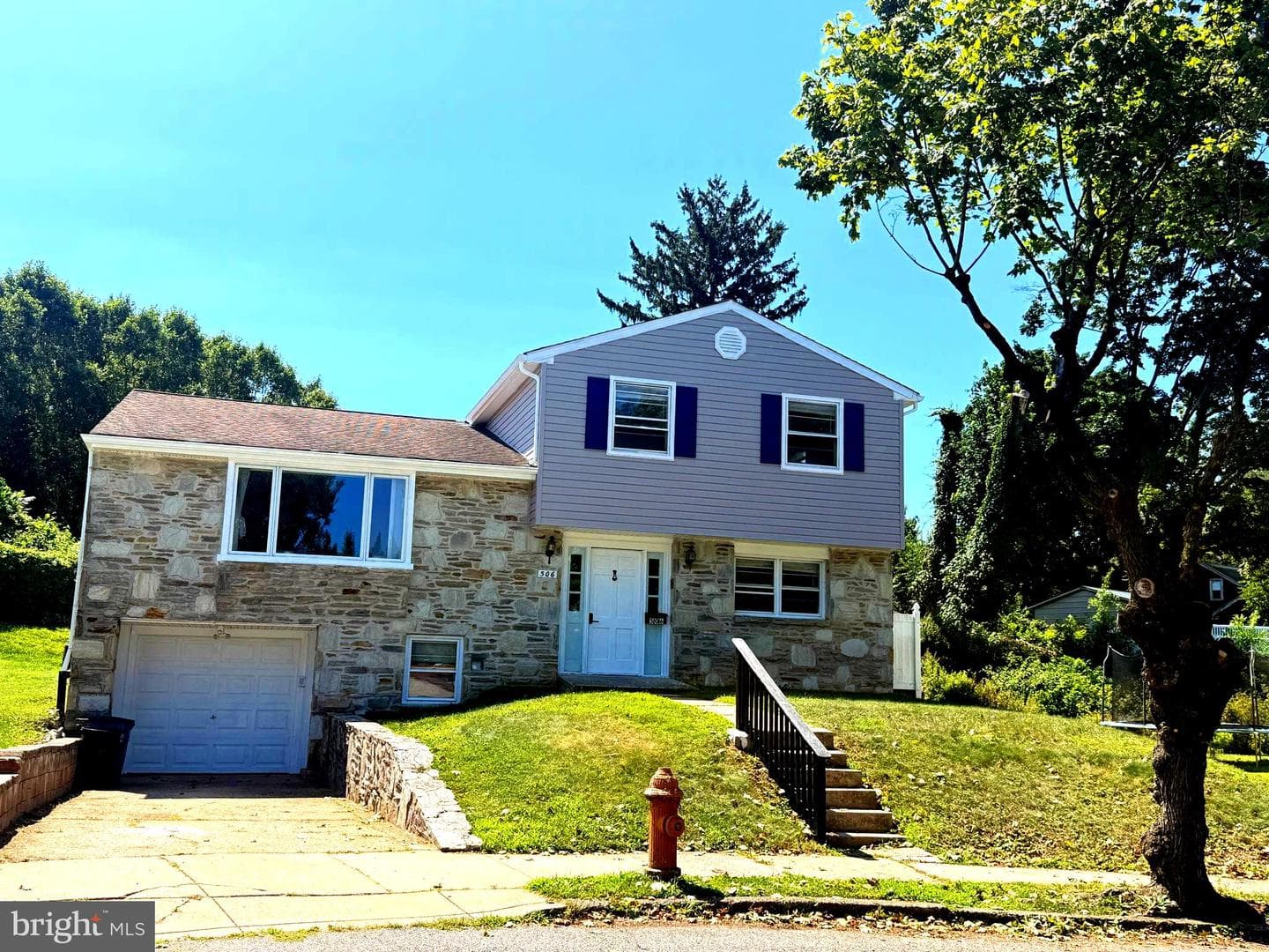 506 Pinewood Road, Philadelphia