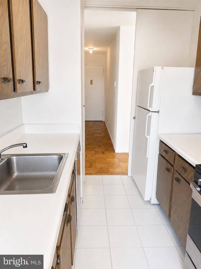 200 Locust Street #10ahn photo 4