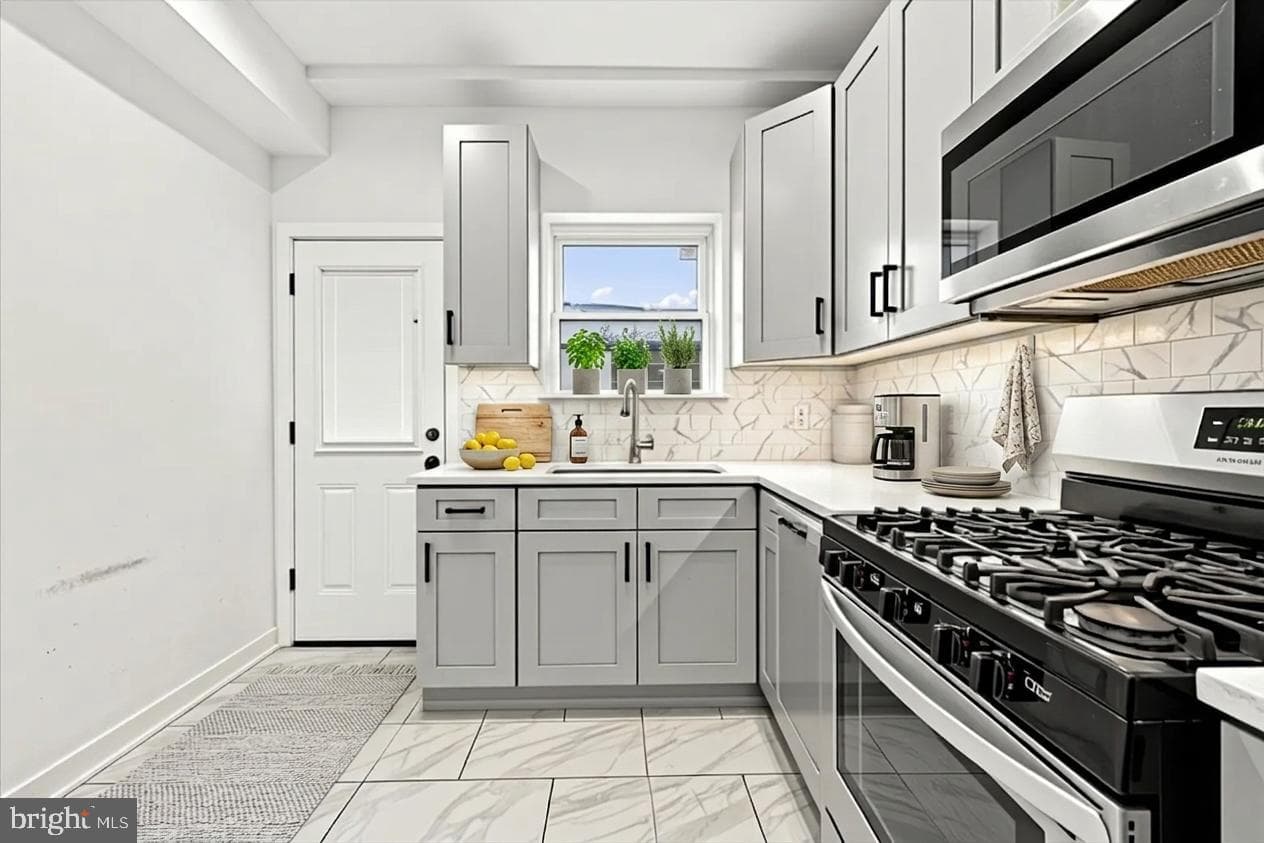 2314 S Hemberger Street, Philadelphia