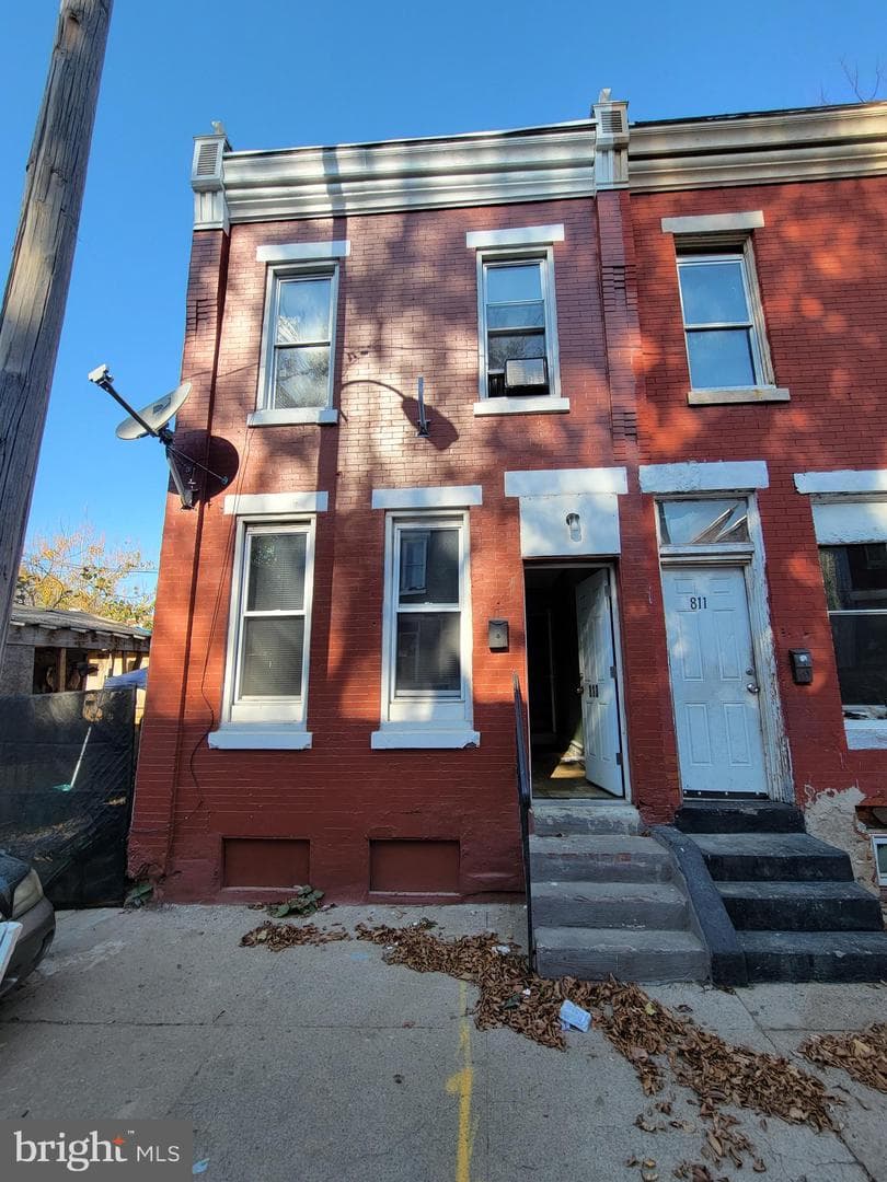 813 W Birch Street