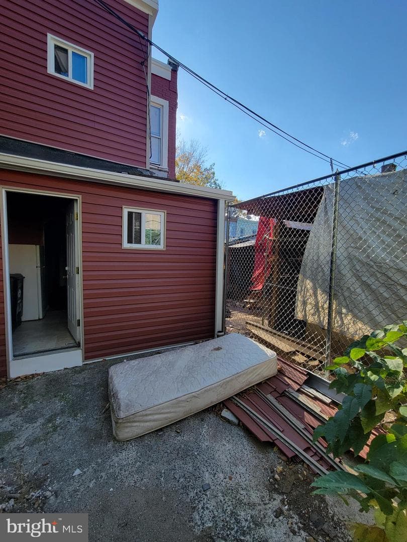 813 W Birch Street photo 22